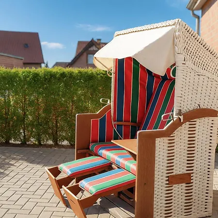 Strandlaeufer Apartman *